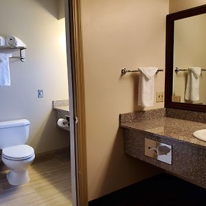 Queen Suite Three Queen Beds
